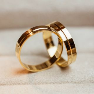 Aliança de Casamento Fina Tomo Ouro 18K 4mm retas