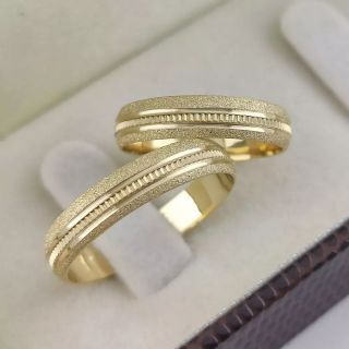 Aliança de Casamento Tradicional Yeva Ouro 18K 5mm Abaulada